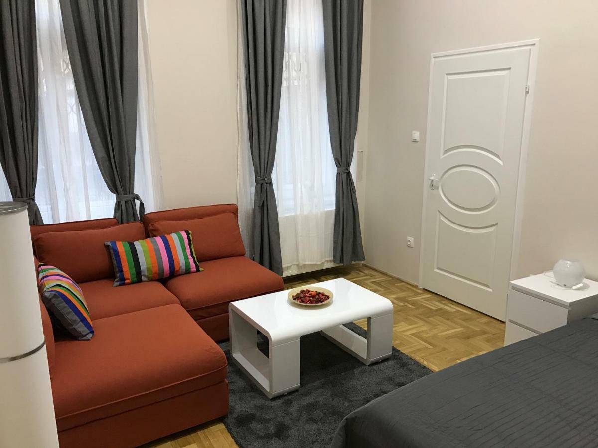 Lovely Studio Near To Danube Riverside 부다페스트 외부 사진